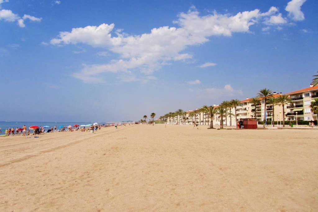 Apartamento En Calafell A 100M De La Playaアパートメント エクステリア 写真